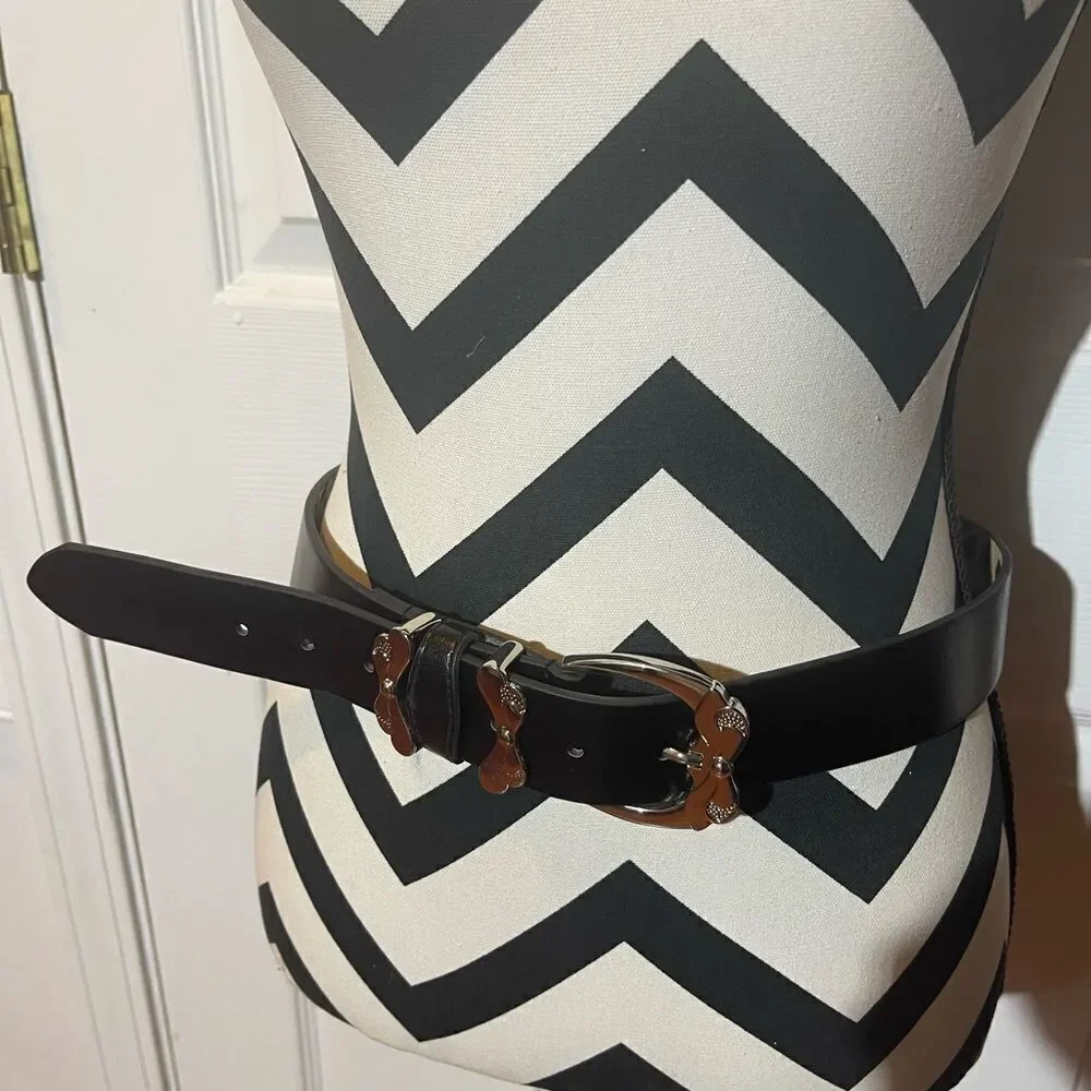 Betsey Johnson synthetic Black medium Belt with silver to buckle gently used.